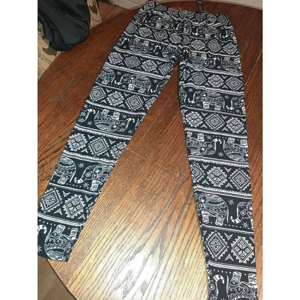 New Plus One Size 12-20 New Mix Black Off White Elephant Tribal Print Legging NW
